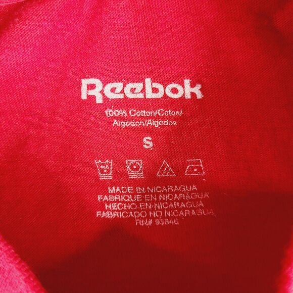 Reebok Merry Fitmas T-Shirt Men's Small Red Christmas Sports - Picture 3 of 8